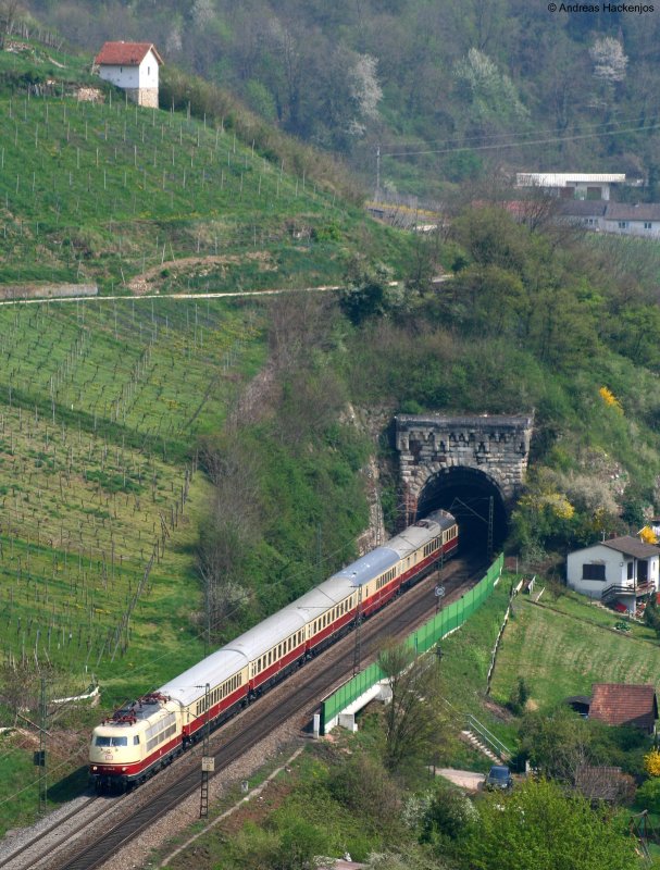 103 184-8 mit dem TEE 91300 (Basel Bad Bf-Dortmund Hbf) am Isteiner Klotz 14.4.09