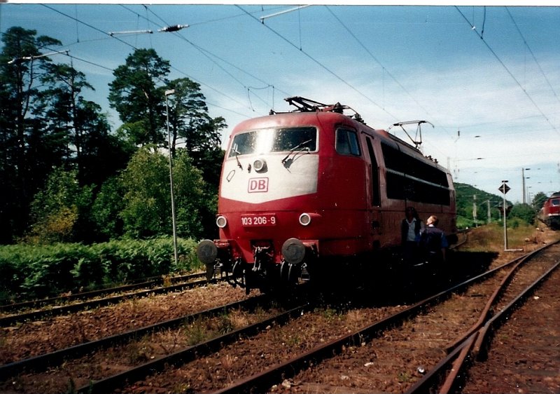 103 206 im Juli 1999 im Ostseebad Binz.