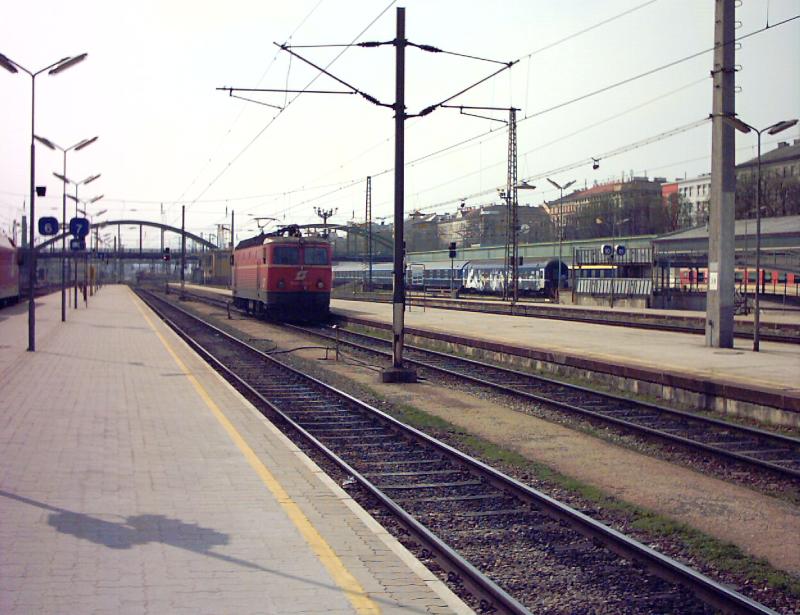 1044 in Wien Westbahnhof
12.04.2003