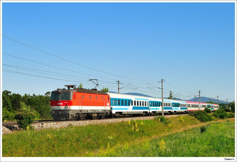 1044.087 mit dem OEC151. Sollenau, 13.6.2009.