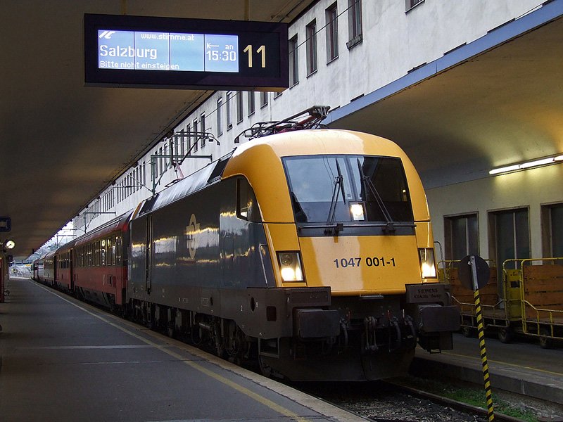 1047 001-1 am 11.11.06 in Wien Westbahnhof.