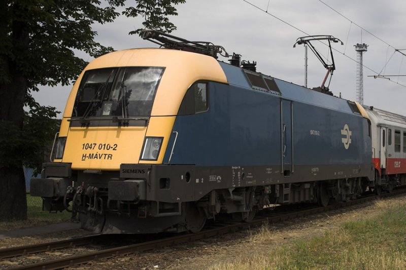 1047 010 abgestellt in Kiskundorozsma.