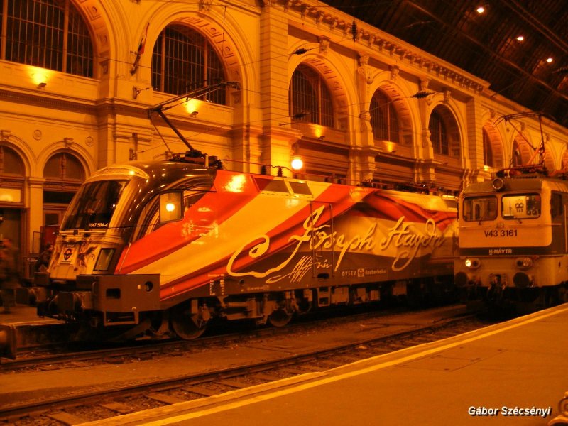 1047 504-4 und V43 3161  am 16.10. 2009. in Budapest Keleti pu. 