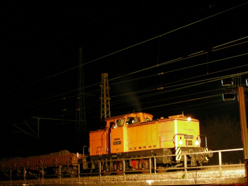 106 560
ich glaube mal es ist die letze im Originalzustand (au�er PZB)
befindliche V60 der DR im Dienste der DB (Fahrwegdienste)
hier in Hannover Hainholz am 27.03.07