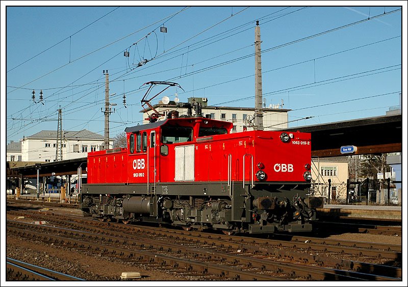 1063 019 bei Verschubarbeiten am Grazer Hauptbahnhof, aufgenommen am 1.2.2007.