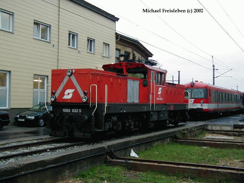 1063 032-5 in der TR Wien Sd am 30--10-2002