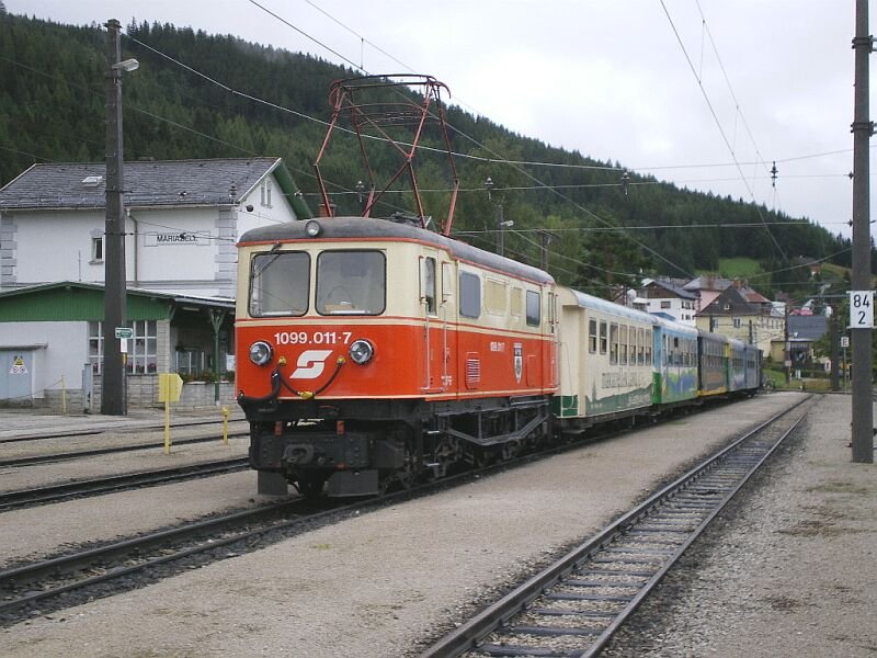 1099.011 am 11.08.2007 mit dem R 6842  tscherbr  in Mariazell