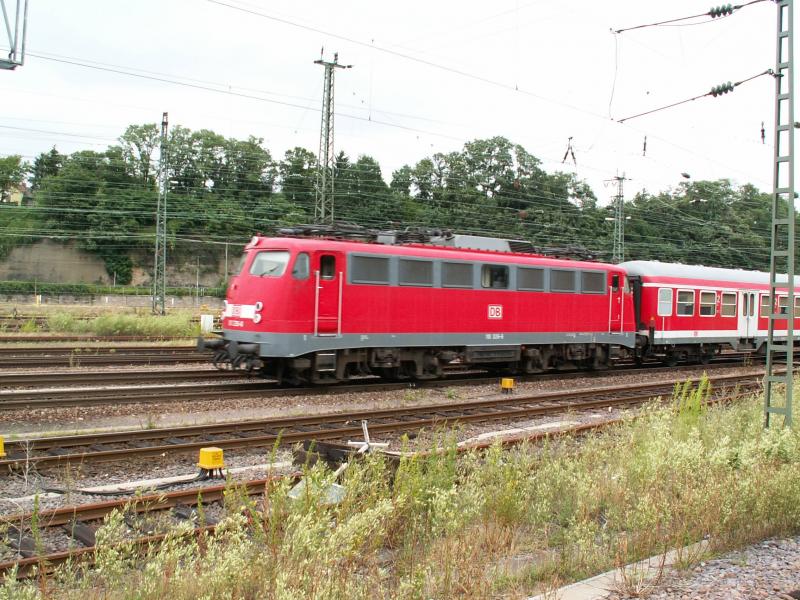 110 326 mit RE4352 am 20.7.05 in Saarbrcken.