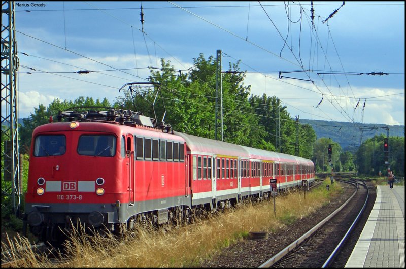 110 373 mit dem RE11596 aus Dsseldorf vor der Einfahrt in den Abstellbahnhof Aachen Rothe-Erde 13.7.2009