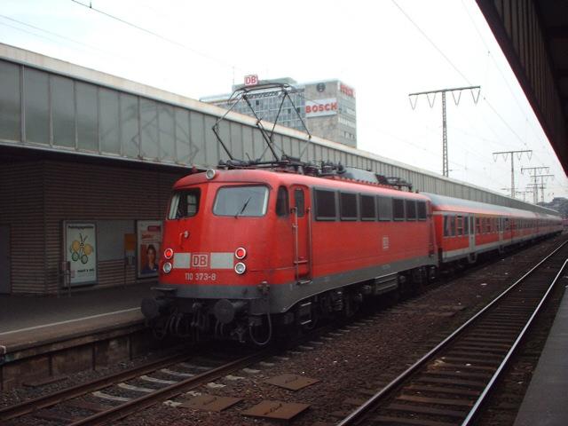 110 373 steht in Essen HBF.