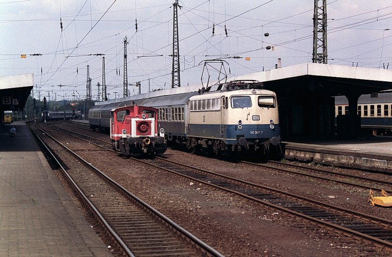110 397-7 und Kf in Hamm (Westf) 29-05-1993.
