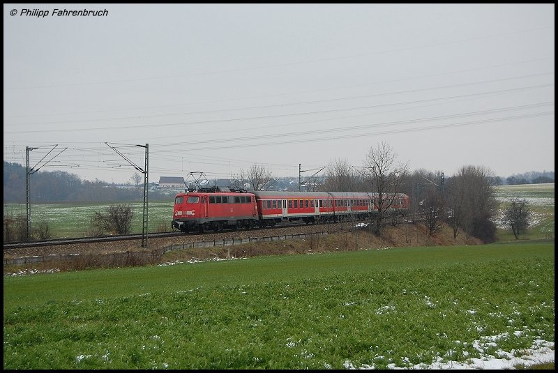 110 416-5 befrdert am 17.11.07 RB 37151 von Aalen nach Donauwrth, aufgenommen bei Aalen-Oberalfingen.