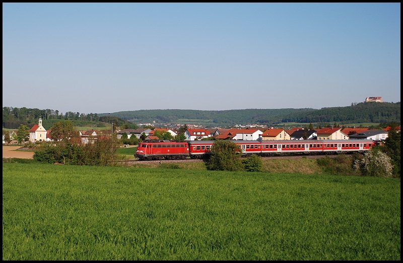 110 446 mit der RB 37166 nach Aalen. Aufgenommen am 09.Mai 2008 bei Aalen-Westhausen.