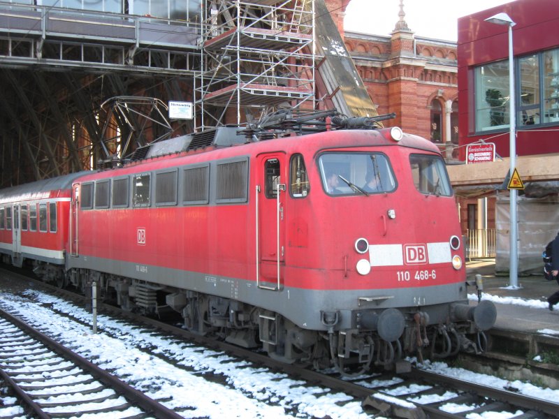 110 468 im Hbf Bremen. Foto: 25.11.2008