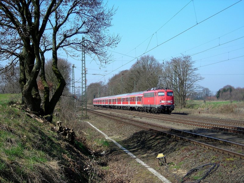 110 489 mit einem RE von Hannover nach Norddeich Mole bei Hagen