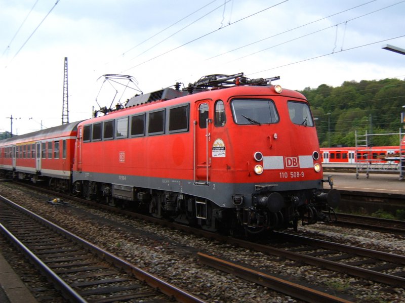 110 508 durchfhrt Plochingen in Richtung Stuttgart.