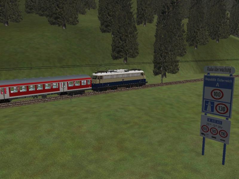 110 mit zug nach Innsbruck bei dem berqueren der Deutsch-sterreichischen Grenze kurz vor Scharnitz (Pro Train-Karwendelbahn).