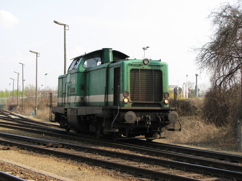 111 001 der ITL aus dem Dresdner Hafen kommend zum G�terbahnhof Dresden-Friedrichstadt.30.03.07