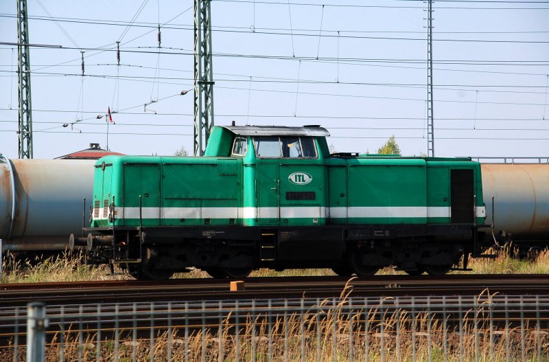 111 001 der ITL steht am 20.09.09 in Bitterfeld.