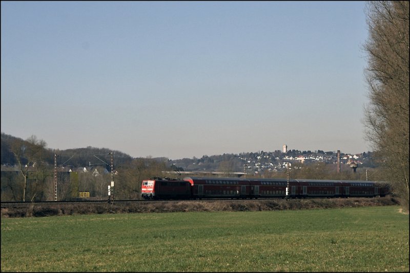 111 016 (9180 6111 016-2 D-DB) bringt den RE4 (RE 10414)  WUPPER-Express  zurck nach Aachen Hbf. (20.03.2009)