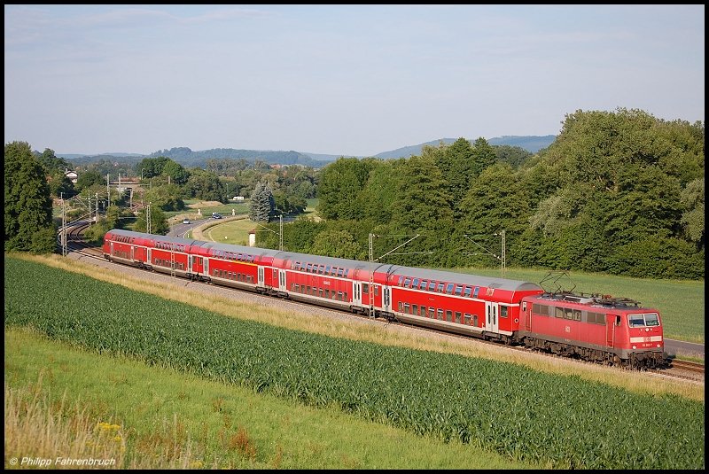 111 052 befrdert am Abend des 22.06.08 RE 4198 von Mnchen Hbf nach Stuttgart Hbf, aufgenonnem am Km 59,8 der Remsbahn (KBS 786) bei Mgglingen(b Gmnd).