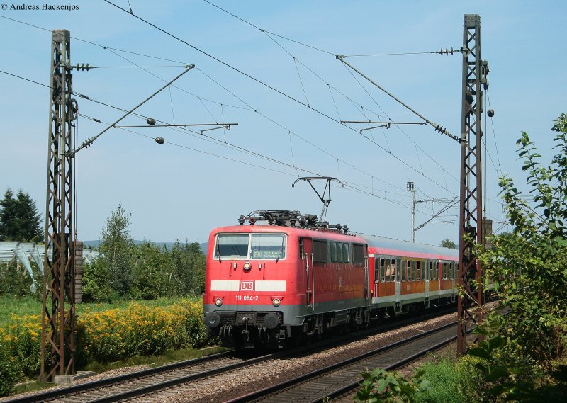 111 064-2 mit der RB 31097 (Offenburg-Mllheim(Bade n)) bei Denzlingen 7.8.09