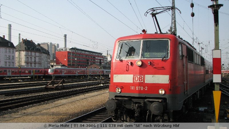 111 078 erreicht, mit dem  SE  nach Wrzburg Hbf, Frankfurt Main Hbf