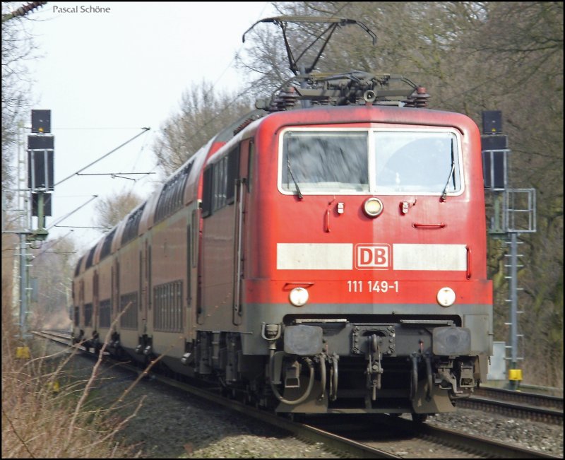 111 149-1 mit 5 Dosto`s als 10418 (RE4) richtung Aachen, kurz vor Hckelhoven-Baal.