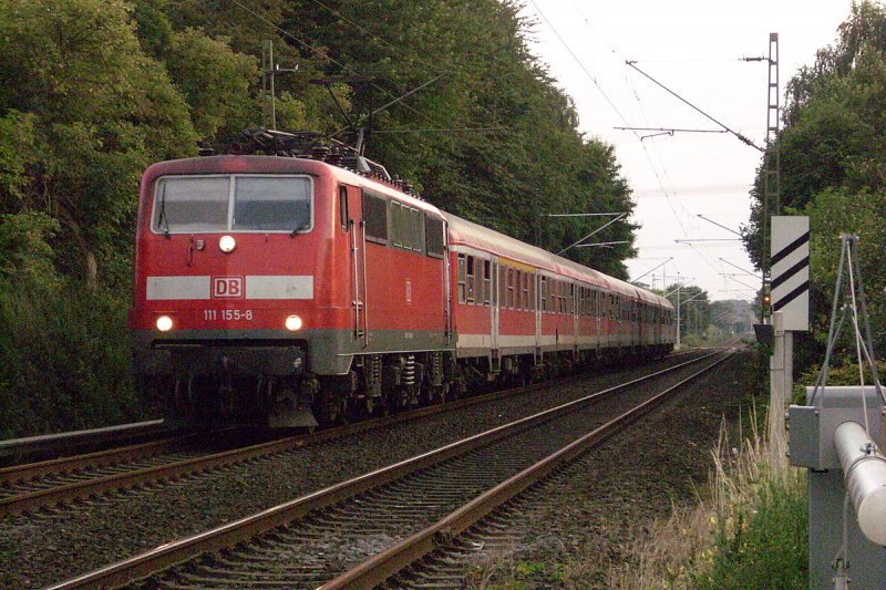 111 155 mit dem RE nach Dortmund bei der Durchfahrt von Sggerath 25.7.2008 (Seit dem 27.7 ist die Lok wahrscheinlich defekt)