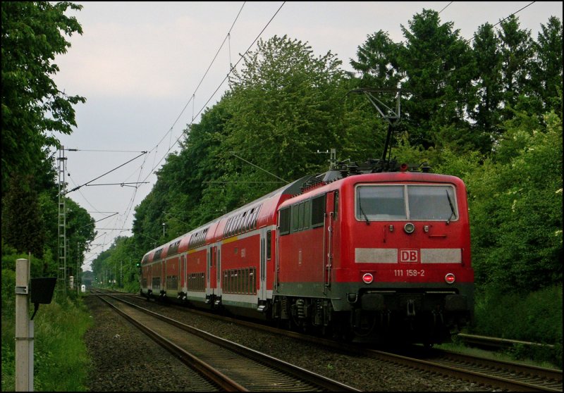 111 158 mit dem RE10433 nach Dortmund zwischen B 29.5 und 29.8 21.5.2009