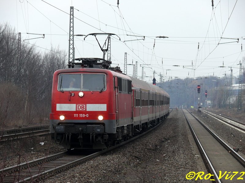 111 159-0 mit RE 13 Maas-Wupper-Express (Hamm-Venlo). Hier in Holzwickede Bf. 20.02.2008.