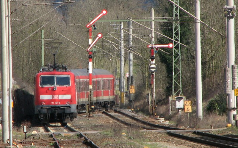 111 161-8 verlt Fichtenberg in Richtung Gaildorf, 4.3.07