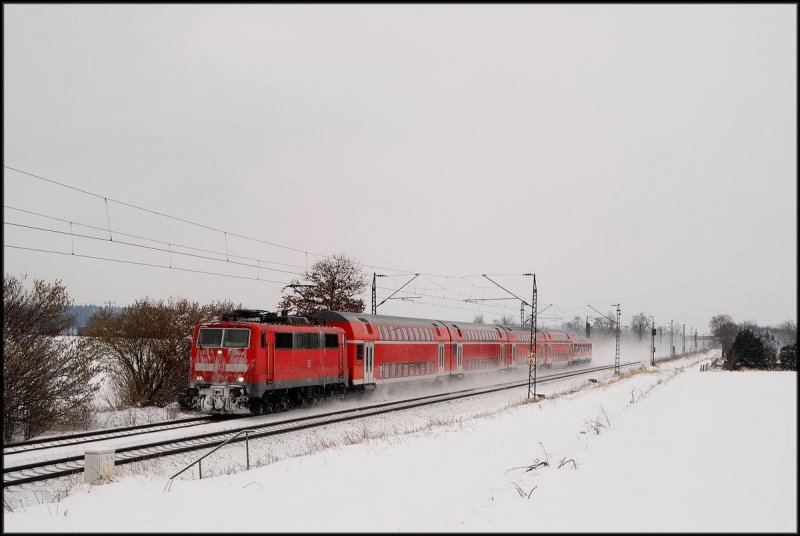 111 220 mit RB 37064 bei Hattenhofen (24.01.2007)
