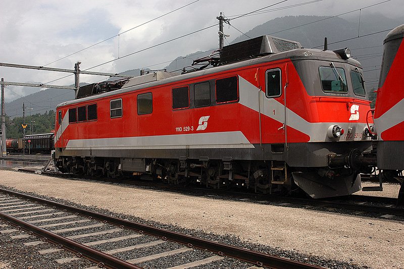 1110 529 abgestellt in Bludenz. 25.06.2004