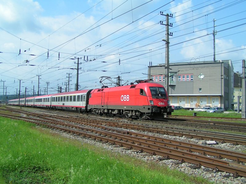 1116 002-5 verlsst mit  OIC547  Joseph Haydn  Attnang-Puchheim;090811