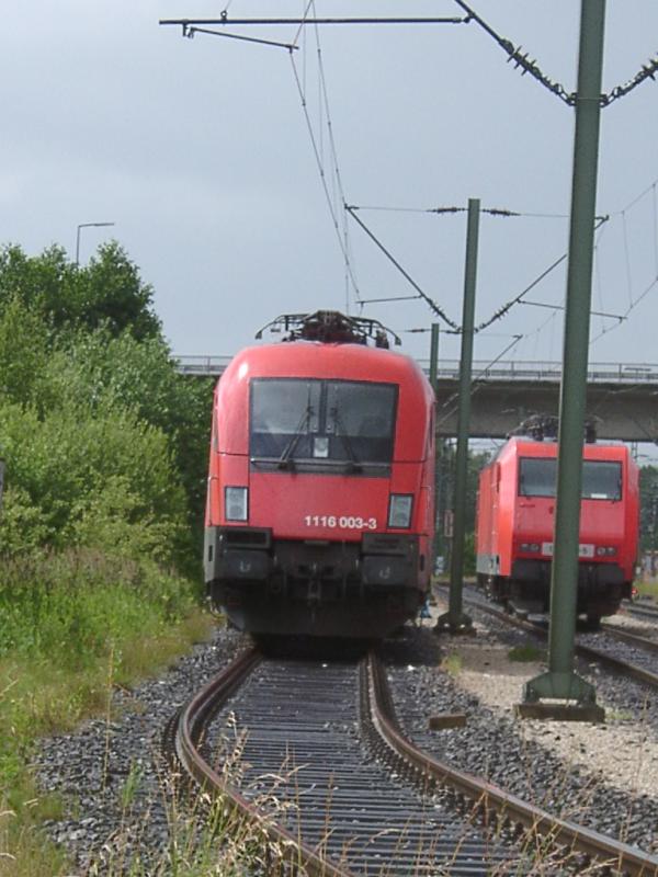 1116 003-3 gehrt zu den Maschinen der BB die mittlerweile mit Gterzgen bis nach Maschen kommen.