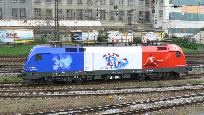 1116 003 (EM Frankreich) am 26.4.2008 in Wien Penzig.