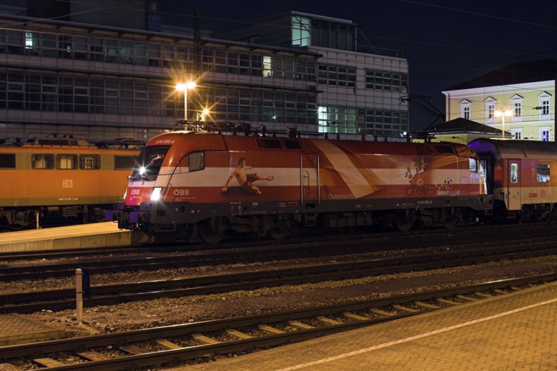 1116 005 wirbt fr das Land sterreich und der EM 2008. Die Lok bespannte hier den EN 490 Hans Albers nach Hamburg.