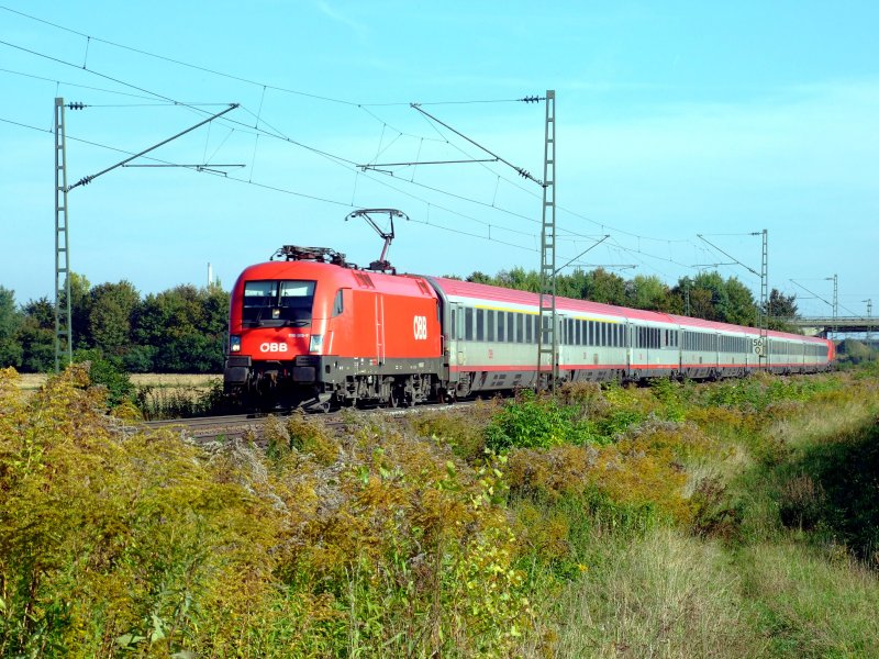 1116 015 mit EC 23 von Budapest Keleti nach Dortmund am 22.09.2007 kurz nach Plattling.