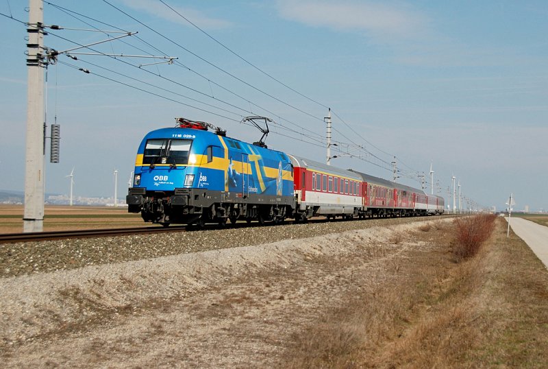 1116 029  Lnderlok Schweden  unterwegs zwischen Kittsee und Pama, bringt den IC  Saris  nach Wien Westbahnhof. Die Aufnahme entstand am 22.03.2009.