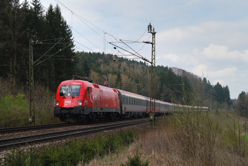 1116 031 (EM - Trkei) mit EC 115 vor Aling (16.04.2008)