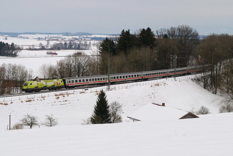 1116 033 (Telekom Austria) mit IC 2082 in Aling (22.02.2009)