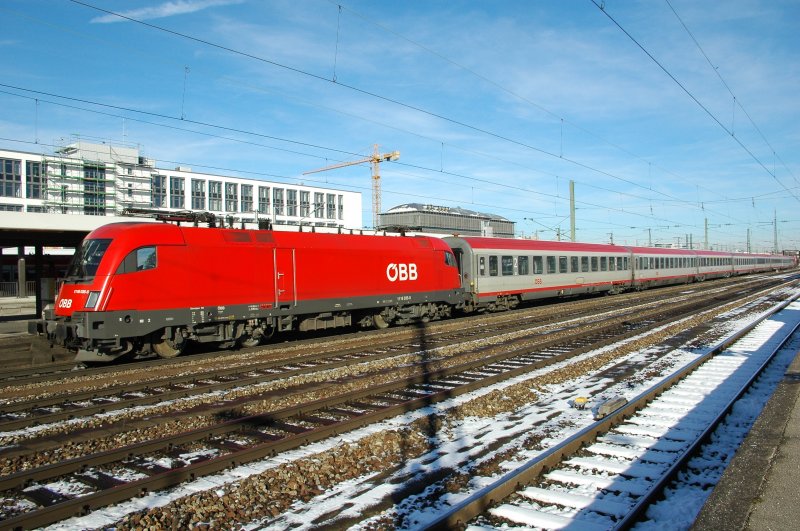 1116 035 hngt am 14.12.08 in Mnchen Ost kalt am EC 113 nach Klagenfurt