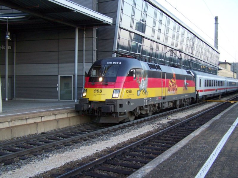 1116 036 Deutschland steht am 12.02.2008 mit IC 2094 nach Ulm abfahrtbereit in Augsburg Hbf.