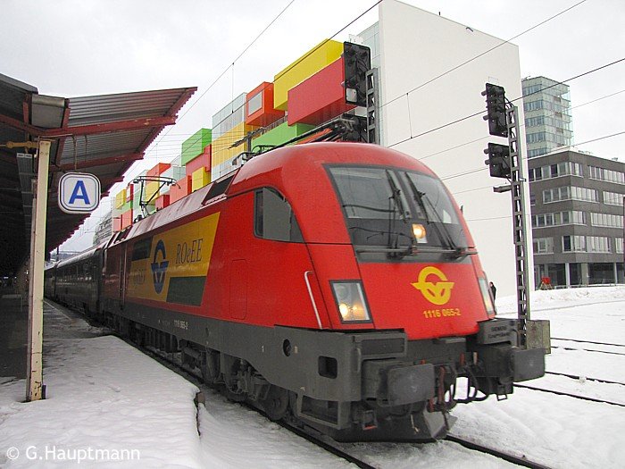 1116 065 der BB ist an GySEV vermietet und bringt am 22.2.09 einen BB-IC von Salzburg nach Wien
