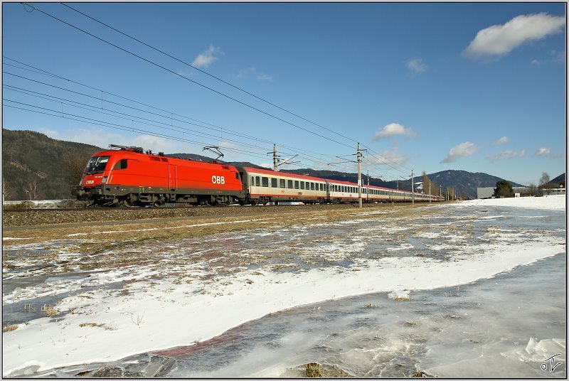 1116 091 fhrt mit IC 533 von Wien nach Villach.
Leoben 15.02.2009