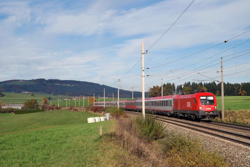 1116 092 mit OEC 564 vor Weng (29.10.2007)