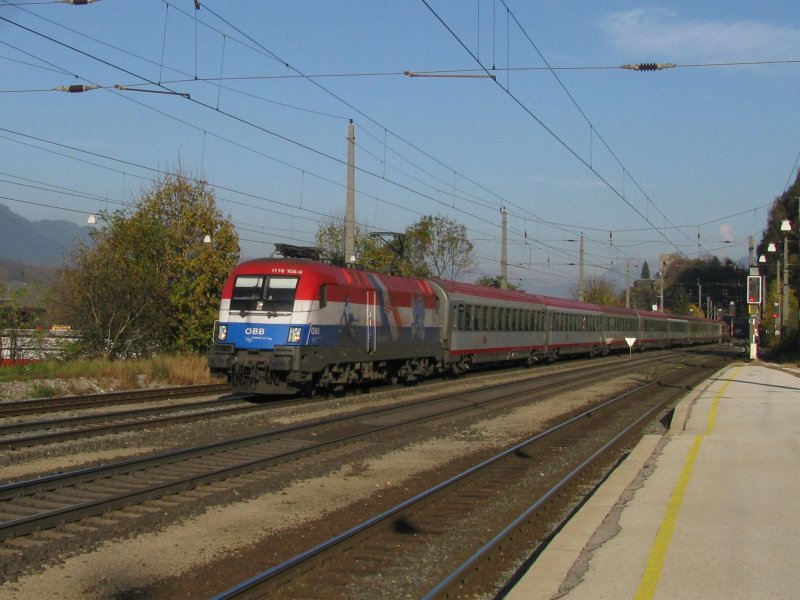 1116 108 (EM Lok Kroatien) mit OEC 668 am 24.10.2008 in Brixlegg.
