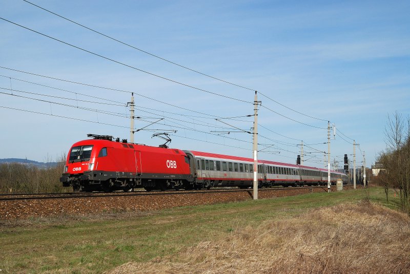 1116 111 mit OIC 644 bei Ybbs (30.03.2008)