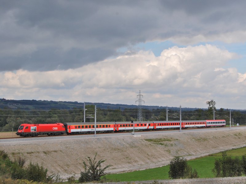 1116 112 mit EC 101  Joze Plecnik  unterwegs am 19.09.2007
auf der neuen Trasse zwischen Schlierbach und Kirchdorf 
Richtung Sden. 